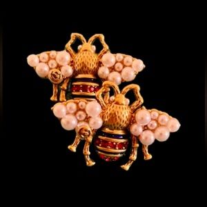 Rare Gorgeous Authentic Antiqued Gucci Bamboo Pearl rhinestone Bee stu…